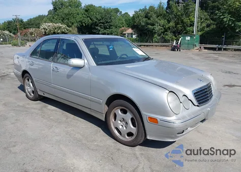 2001 Mercedes-Benz E 430 4M z USA, uszkodzony, nr VIN WDBJF83J81X047600